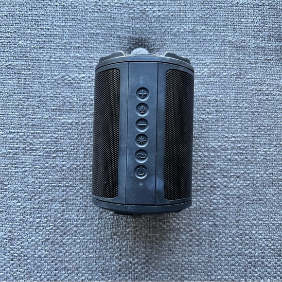 New! Altec Lansing HydraMotion Everything Proof Bluetooth Speaker - Picture 11 of 16